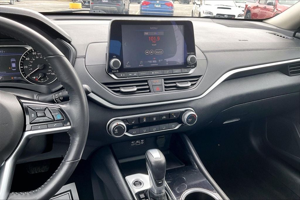 2022 Nissan Altima 2.5 SV