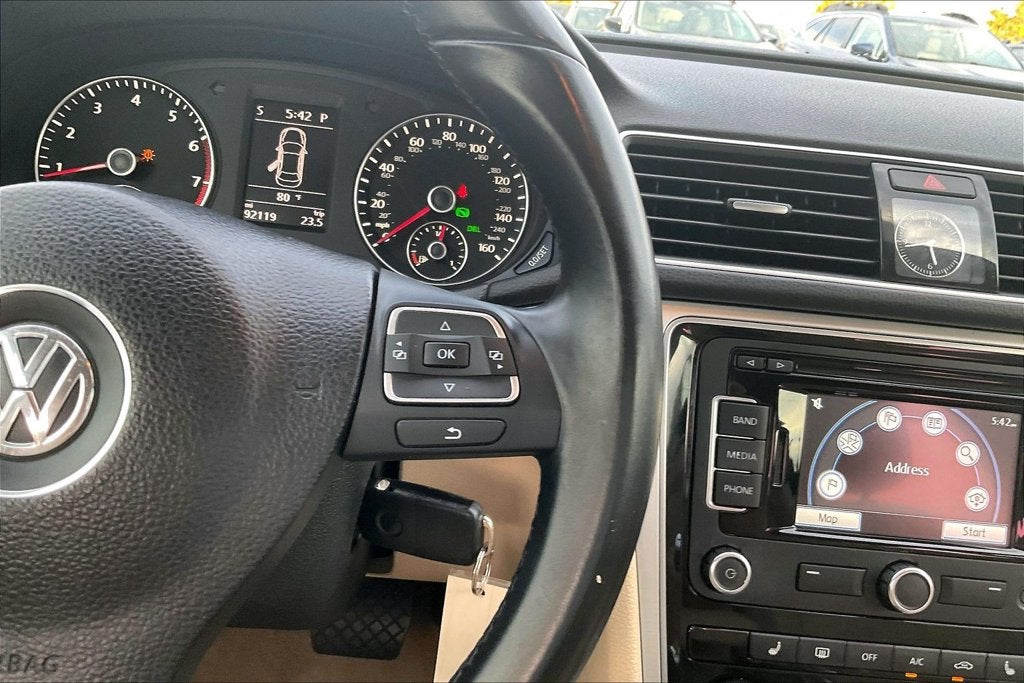 2013 Volkswagen Passat 2.5 SE w/Sunroof/Nav