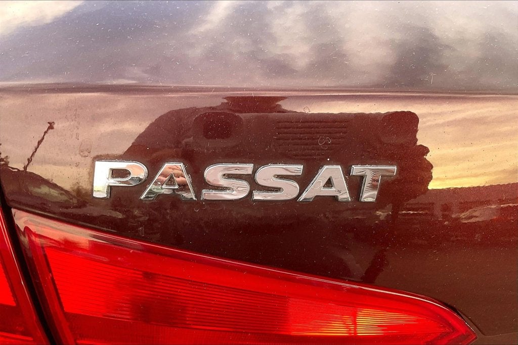 2013 Volkswagen Passat 2.5 SE w/Sunroof/Nav