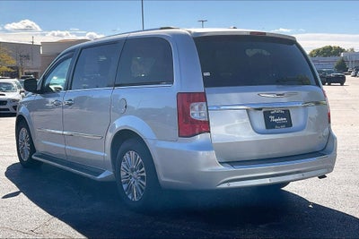 2011 Chrysler Town & Country Limited