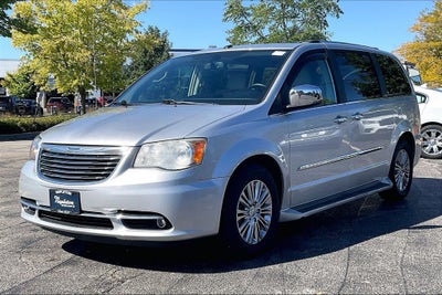 2011 Chrysler Town & Country Limited