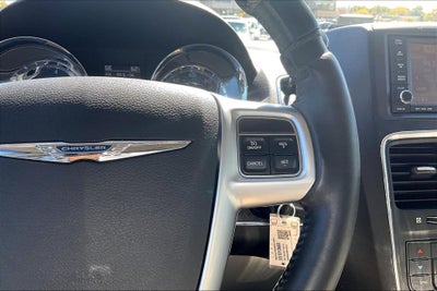 2011 Chrysler Town & Country Limited