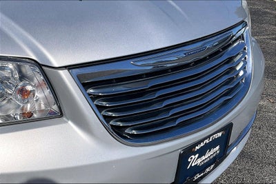 2011 Chrysler Town & Country Limited