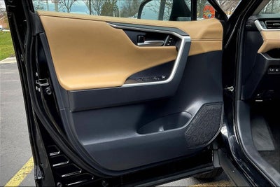 2019 Toyota RAV4 Hybrid Limited