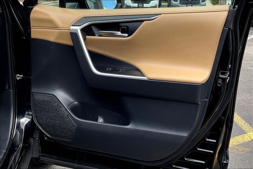 2019 Toyota RAV4 Hybrid Limited