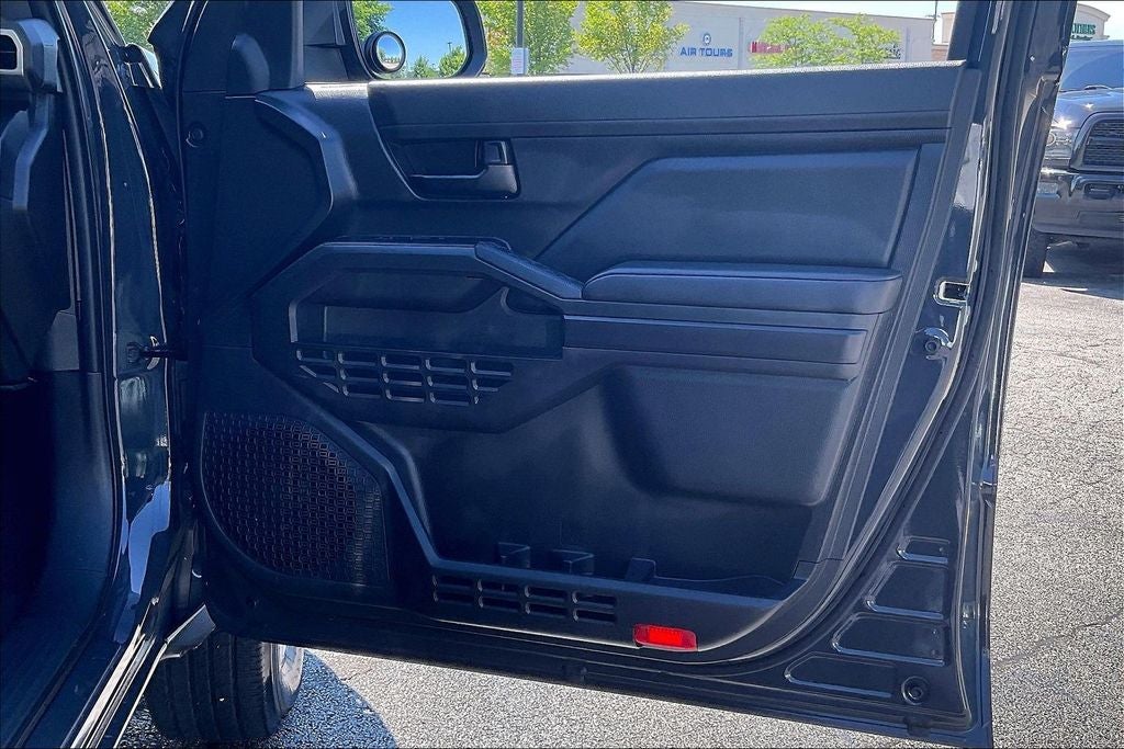 2025 Toyota Tacoma SR