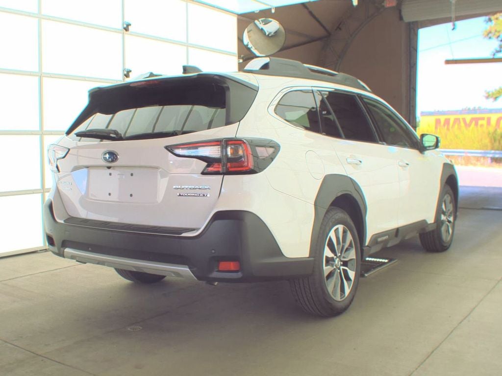 2025 Subaru Outback Touring XT
