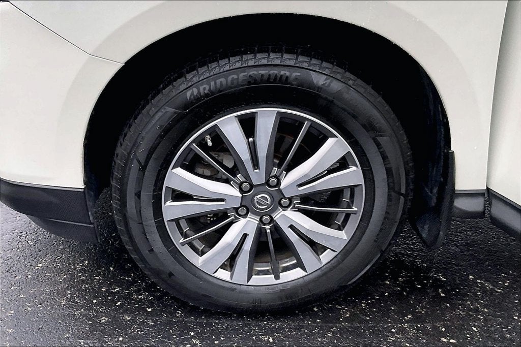 2018 Nissan Pathfinder SV