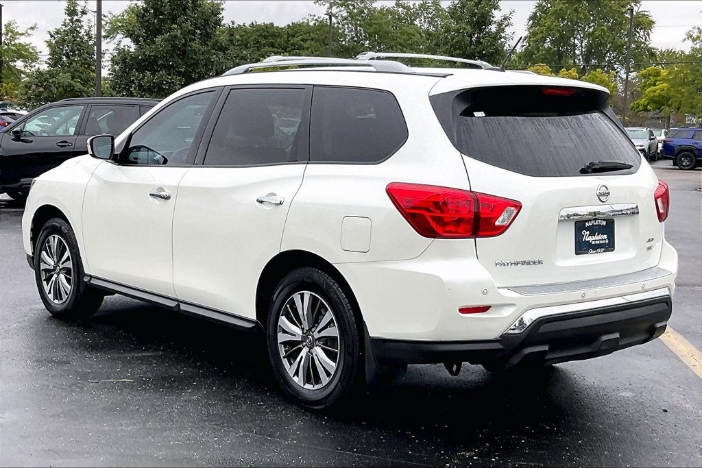2018 Nissan Pathfinder SV