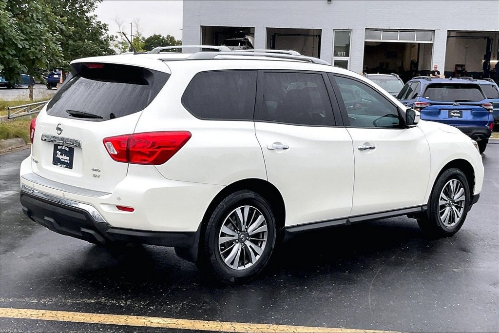 2018 Nissan Pathfinder SV
