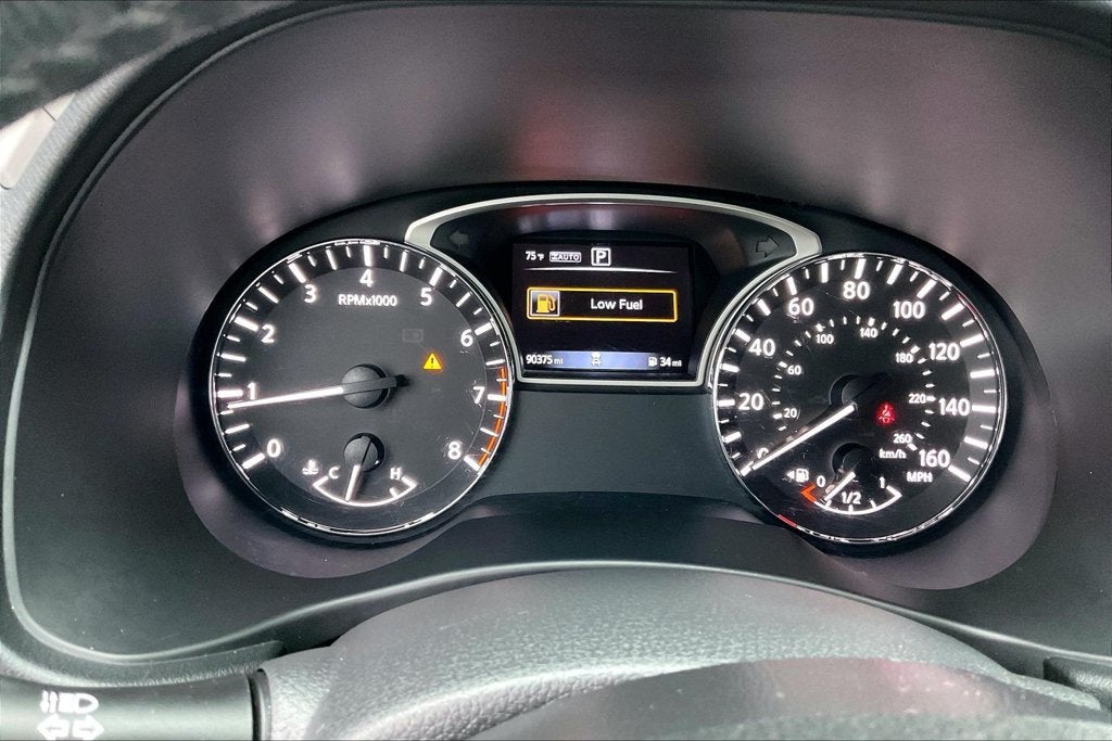 2018 Nissan Pathfinder SV