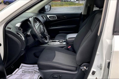 2018 Nissan Pathfinder SV