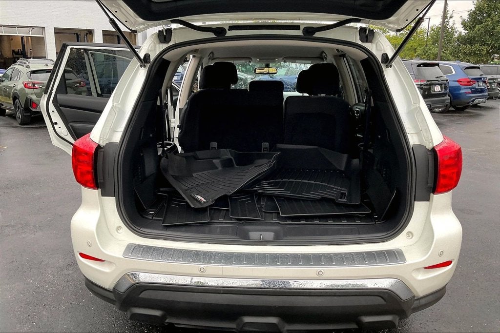 2018 Nissan Pathfinder SV