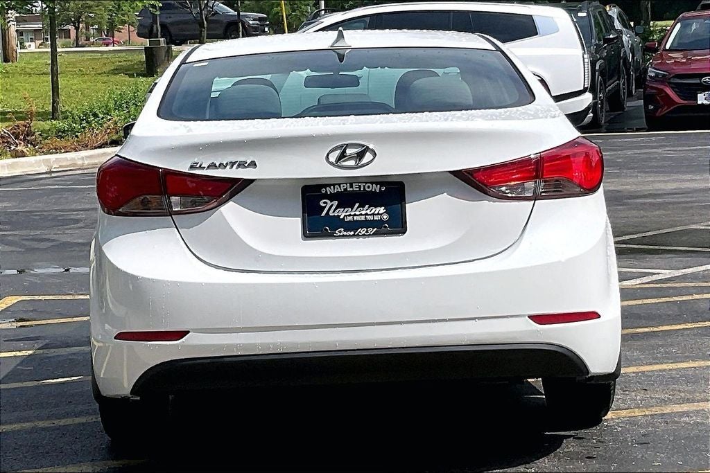 2015 Hyundai Elantra SE