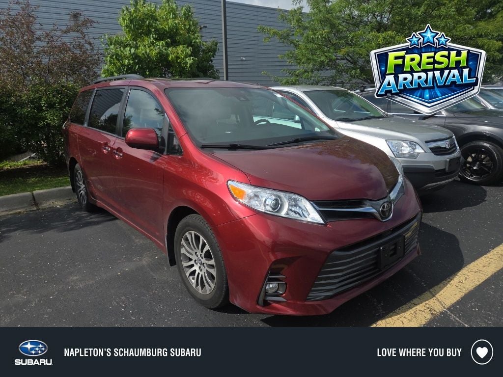 2020 Toyota Sienna XLE 8 Passenger
