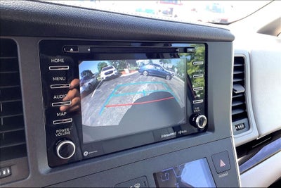 2020 Toyota Sienna XLE 8 Passenger