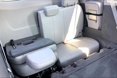 2020 Toyota Sienna XLE 8 Passenger