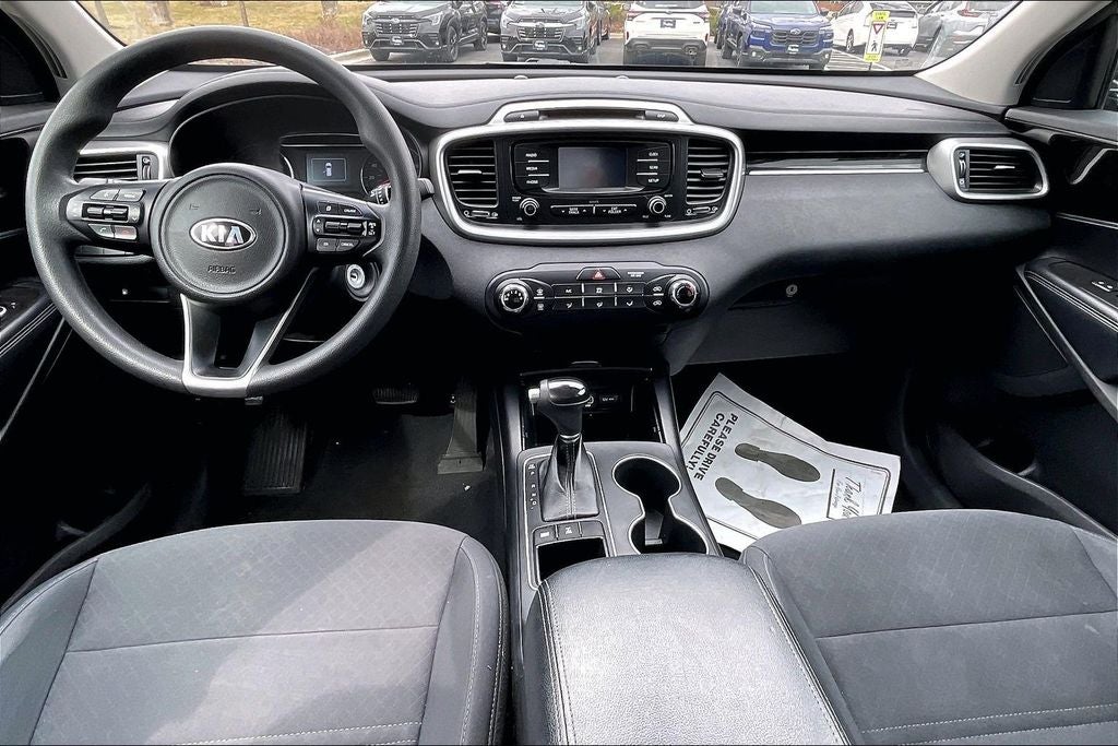 2017 Kia Sorento LX
