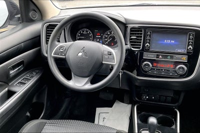 2019 Mitsubishi Outlander ES