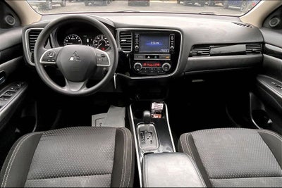 2019 Mitsubishi Outlander ES