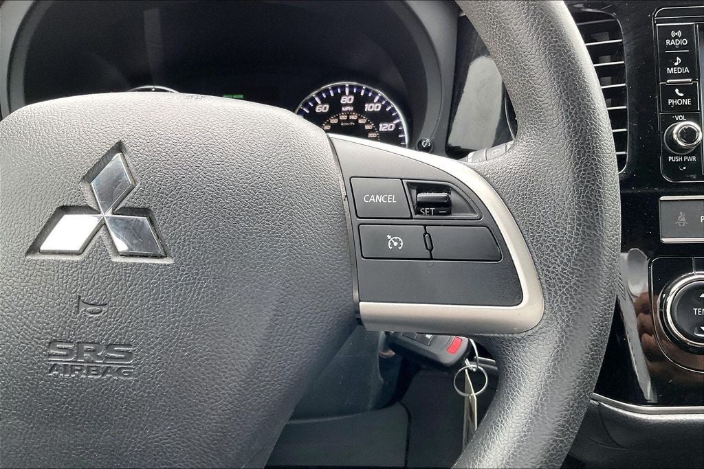 2019 Mitsubishi Outlander ES