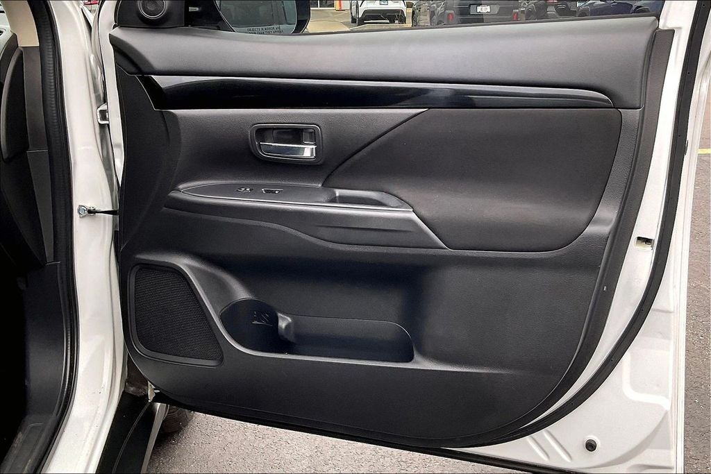 2019 Mitsubishi Outlander ES