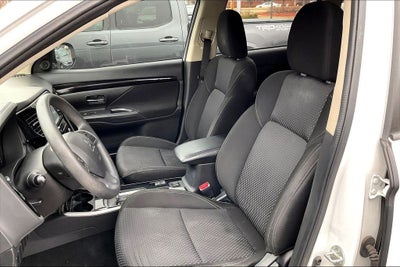 2019 Mitsubishi Outlander ES