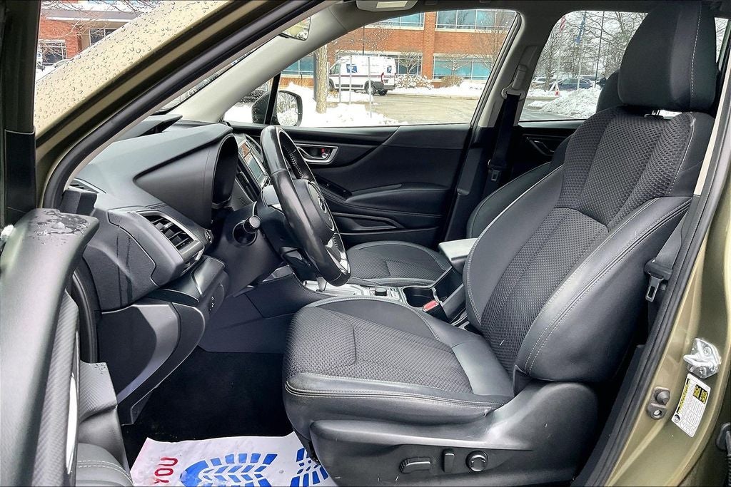 2024 Subaru Forester Premium