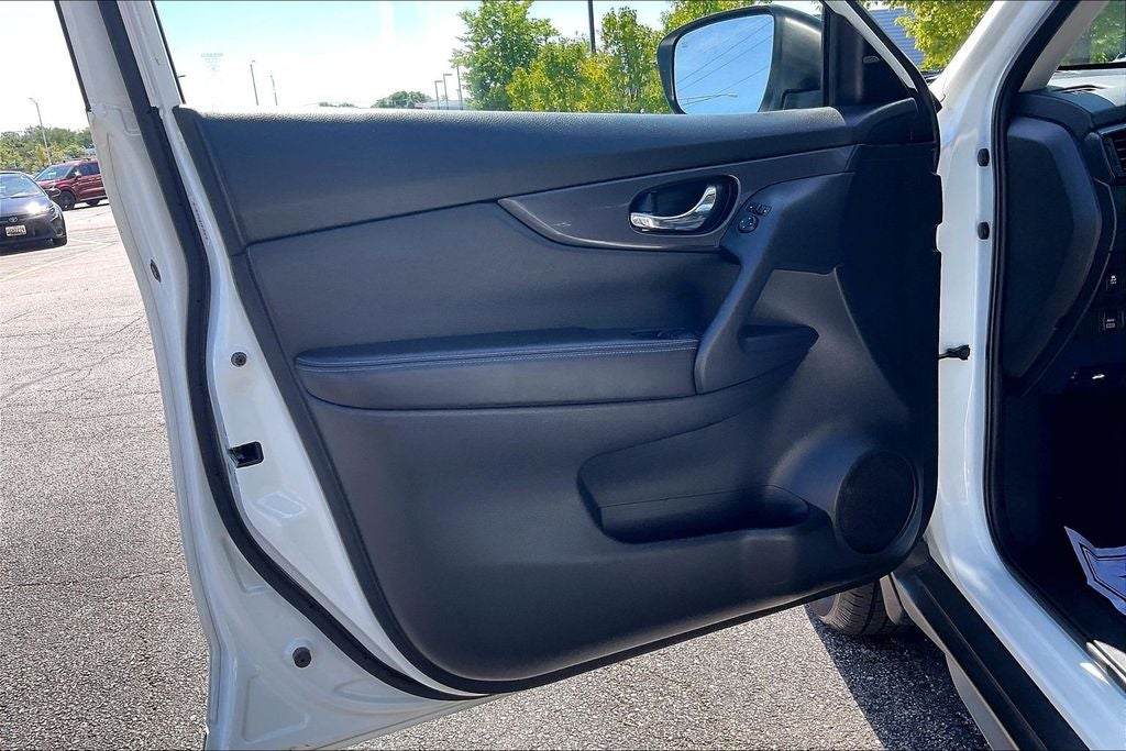 2020 Nissan Rogue S