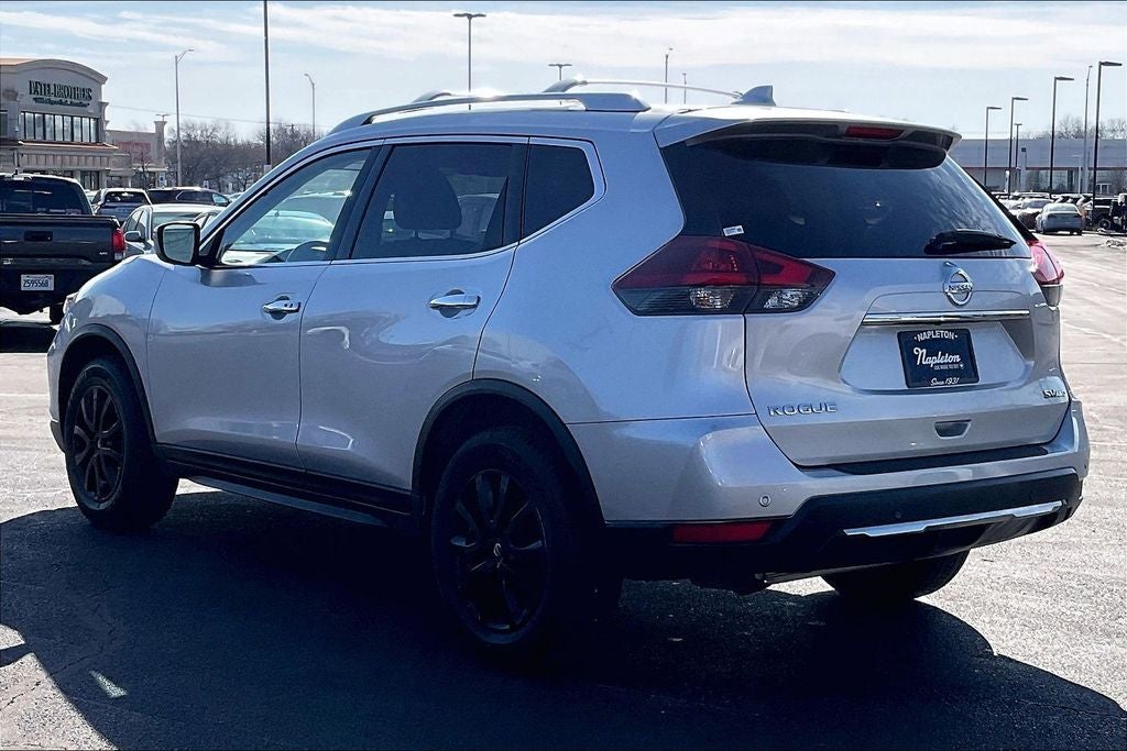 2020 Nissan Rogue SV