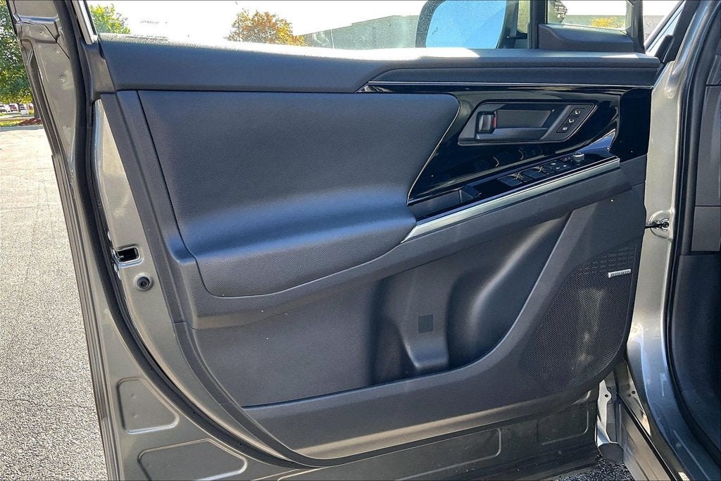 2023 Subaru Solterra Limited