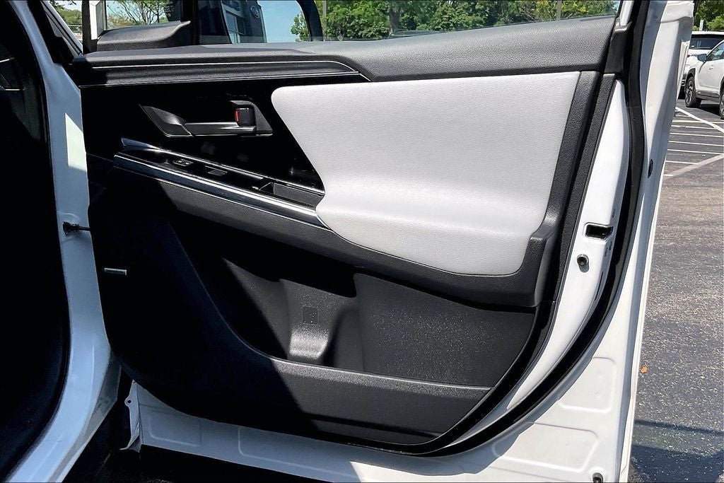 2023 Subaru Solterra Limited