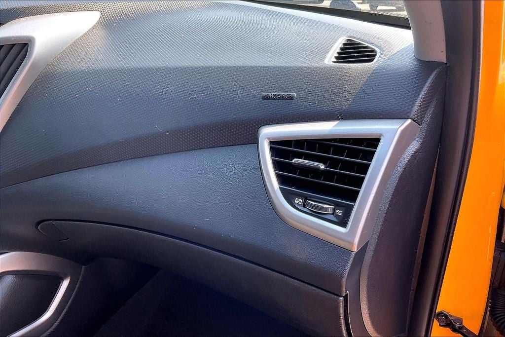 2017 Hyundai Veloster Base