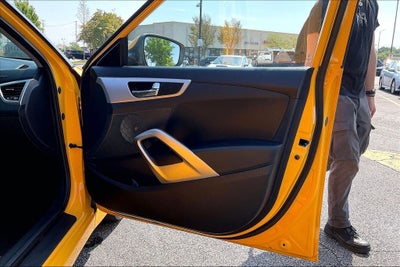 2017 Hyundai Veloster Base