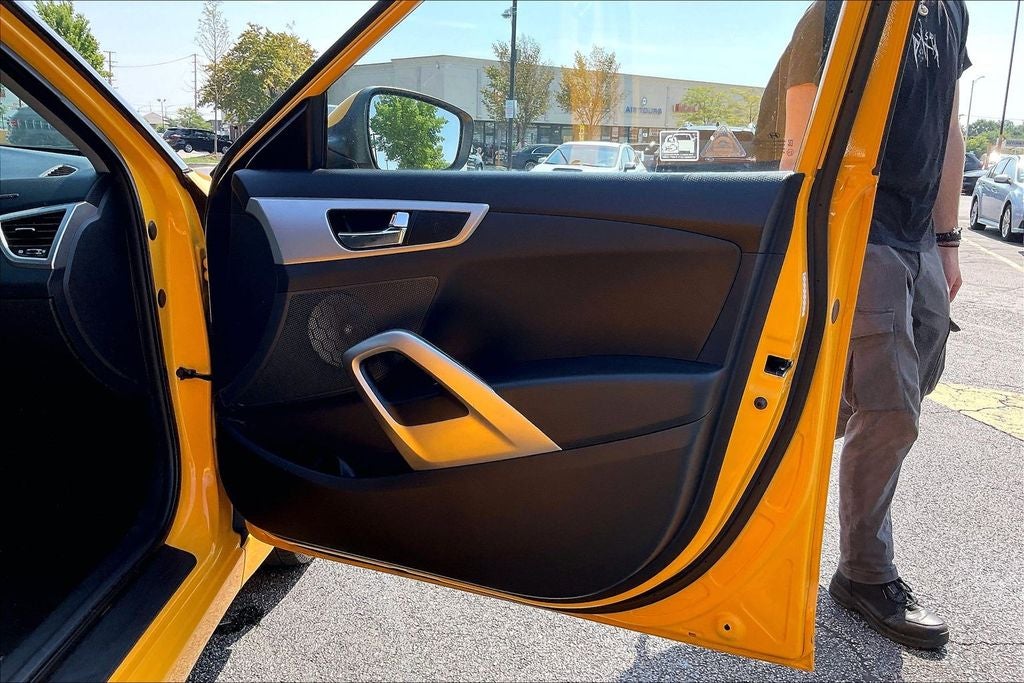 2017 Hyundai Veloster Base