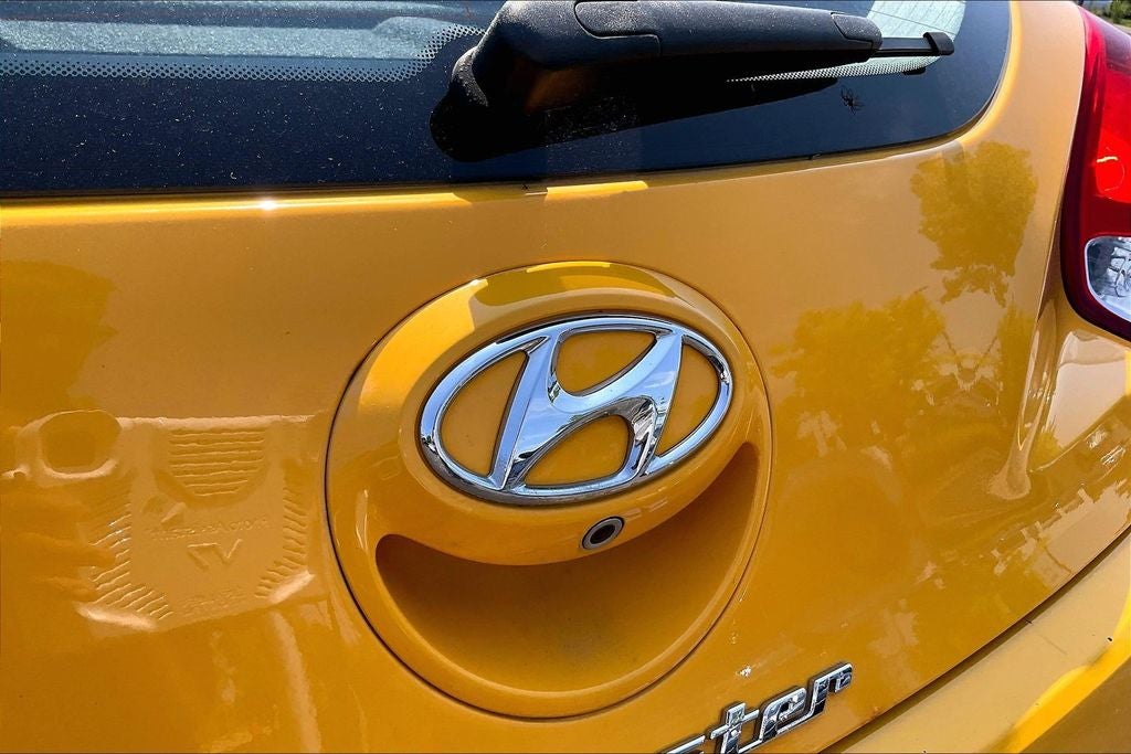2017 Hyundai Veloster Base