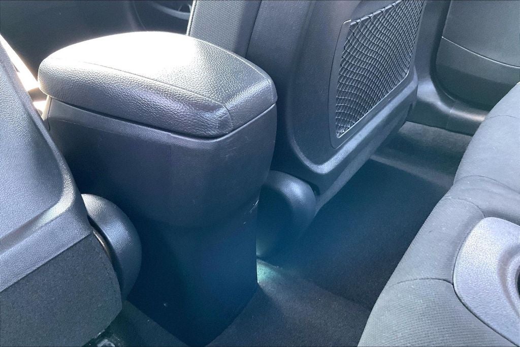 2017 Hyundai Veloster Base