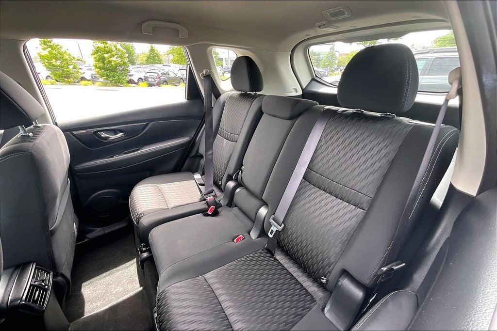 2017 Nissan Rogue S