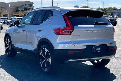2019 Volvo XC40 Momentum