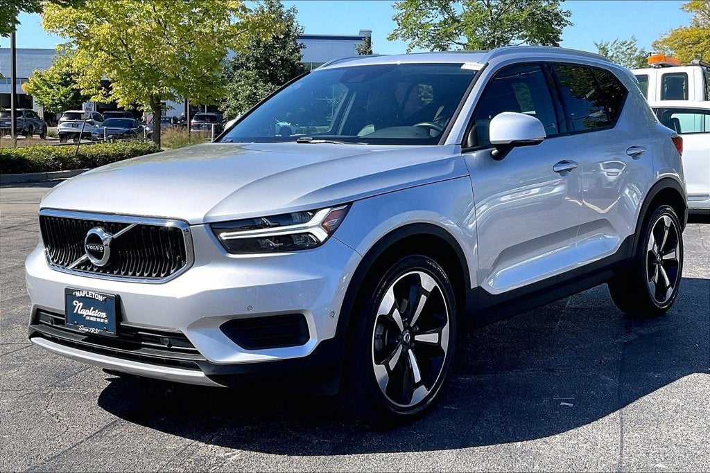 2019 Volvo XC40 Momentum