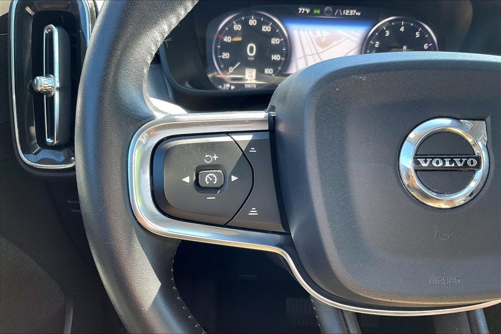 2019 Volvo XC40 Momentum