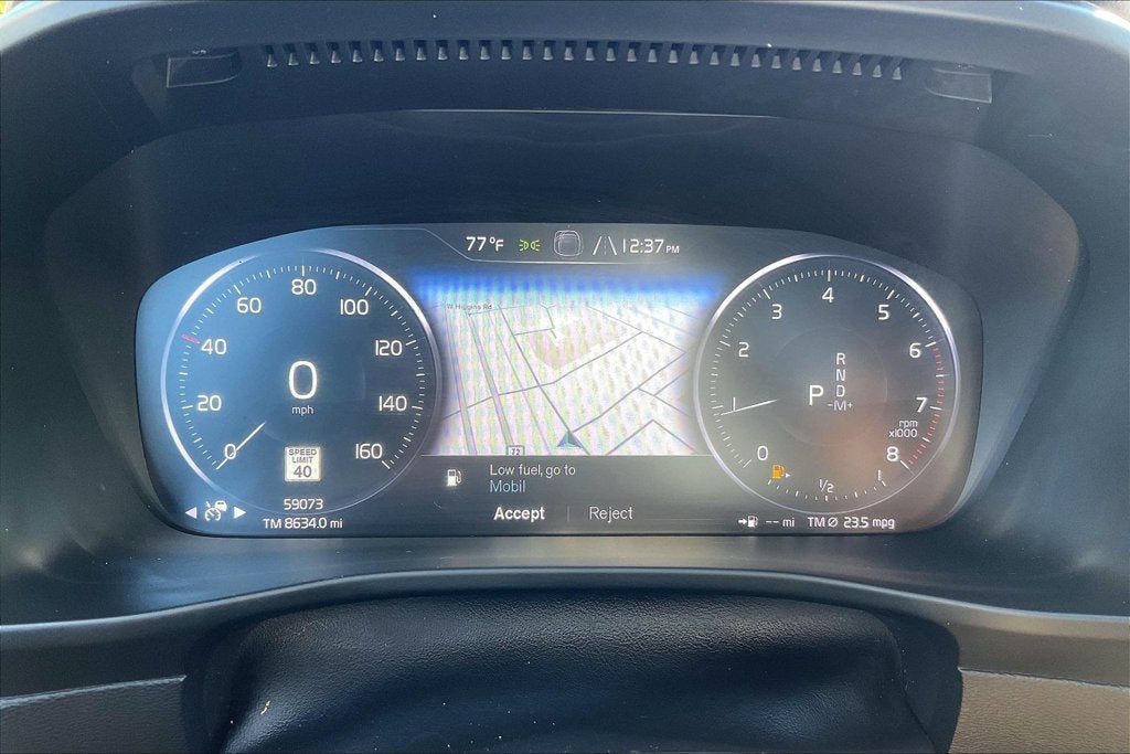 2019 Volvo XC40 Momentum