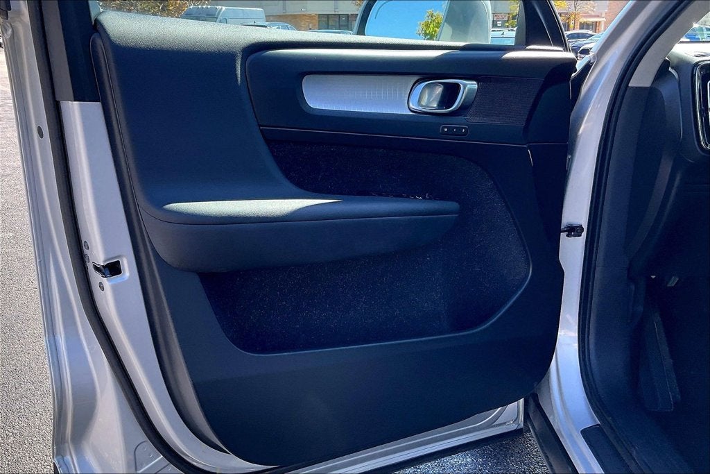2019 Volvo XC40 Momentum
