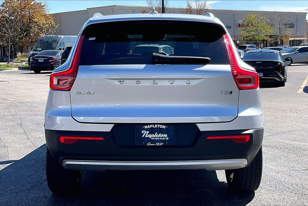 2019 Volvo XC40 Momentum