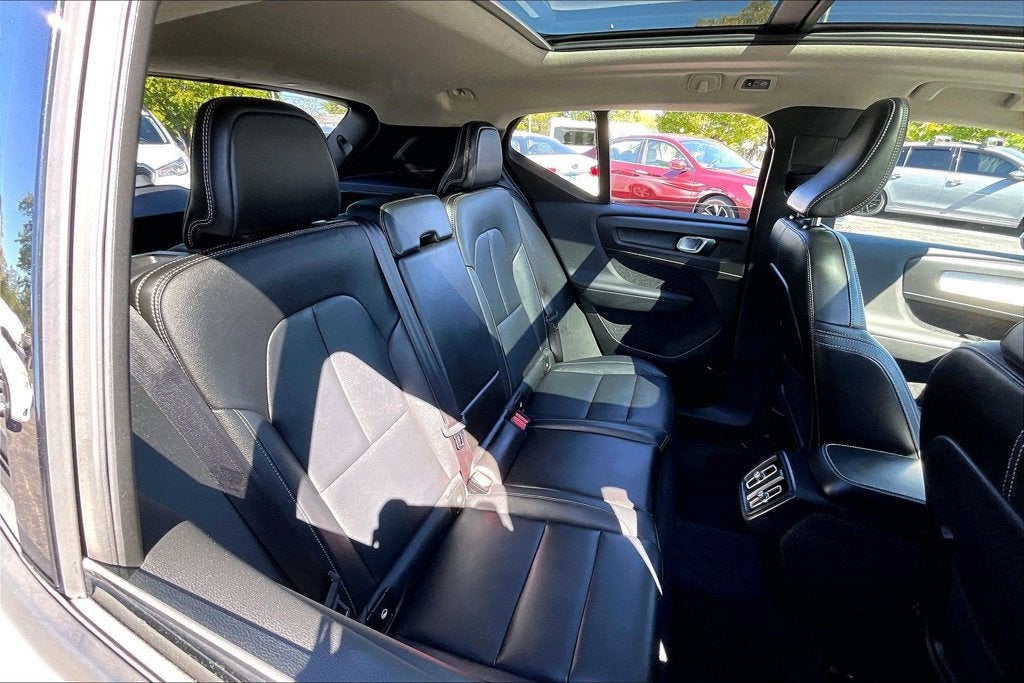 2019 Volvo XC40 Momentum