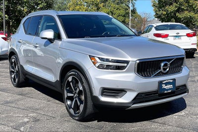 2019 Volvo XC40 Momentum