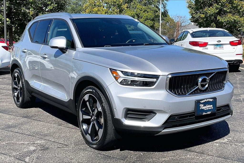 2019 Volvo XC40 Momentum