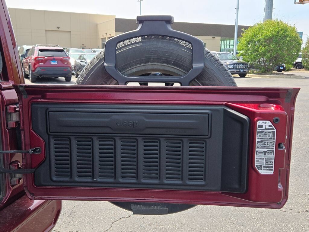 2021 Jeep Wrangler Unlimited Sahara High Altitude