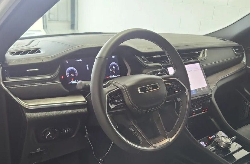 2023 Jeep Grand Cherokee L Overland