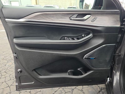 2022 Jeep Grand Cherokee L Overland